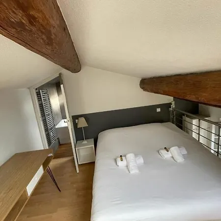 Riouffe 2 Bedroom Duplex In The Center Of Apartment